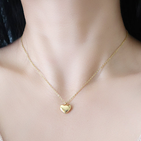 Collar de corazón bañado en oro de 18 quilates