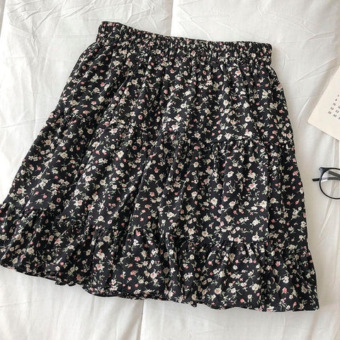 Gestufter Rock mit Blümchenmuster