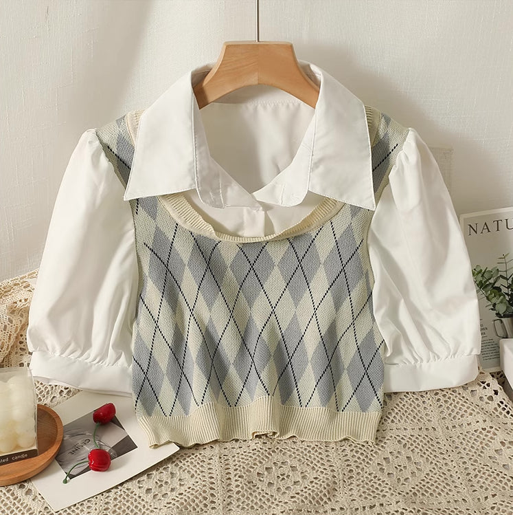 Kurze Bluse mit Argyle-Karomuster