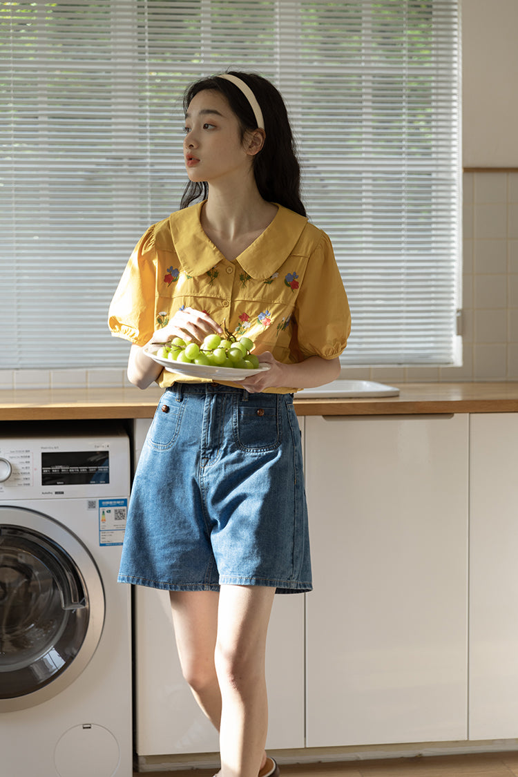 Bluse mit Retro-Blumenstickerei