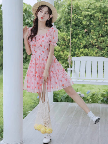 Erdbeermädchen-Minikleid