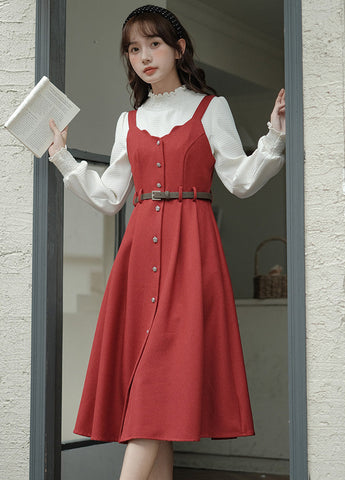 Camisole-Kleid mit Muschelsaum und Knopfleiste