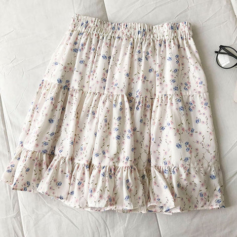 Gestufter Rock mit Blümchenmuster