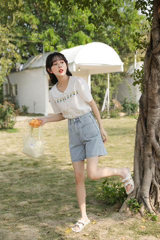 Daisy Chain Scalloped Blouse