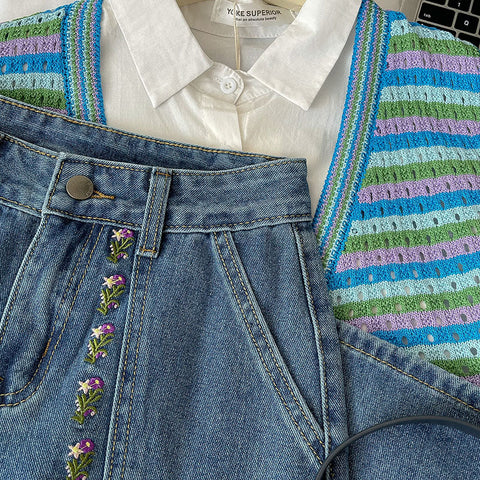 Retro-Jeans mit Blumenmuster und Taschen in Amethyst