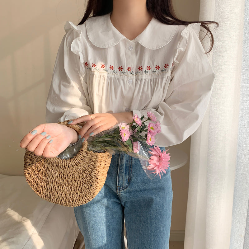 Camisa con botones y bordado de cadena de margaritas