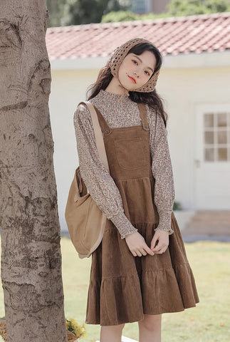 Vestido y blusa tipo pichi de pana escalonados