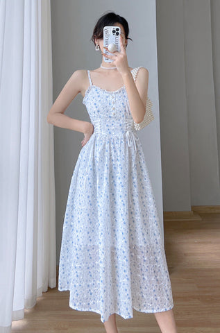 Vestido camisola con cordones y estampado floral de primavera