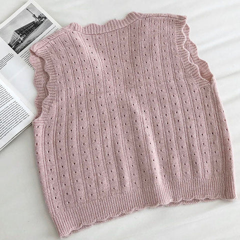 Scallop Trim Vest