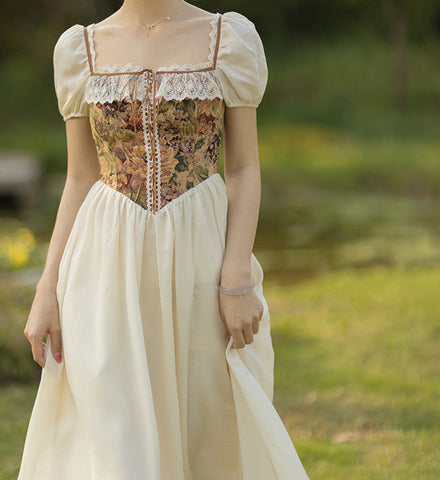 Rustikales Midikleid mit Blumenmuster