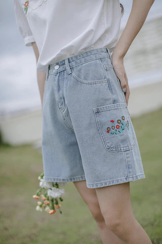 Flower Pocket Embroidered Shorts