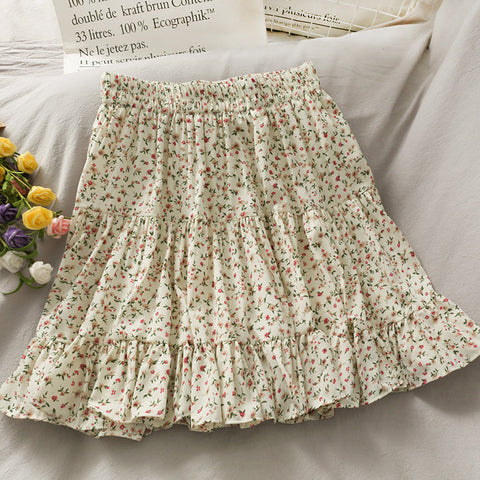 Gestufter Rock mit Blümchenmuster