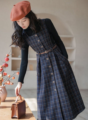 Vestido estilo pichi a cuadros con botones
