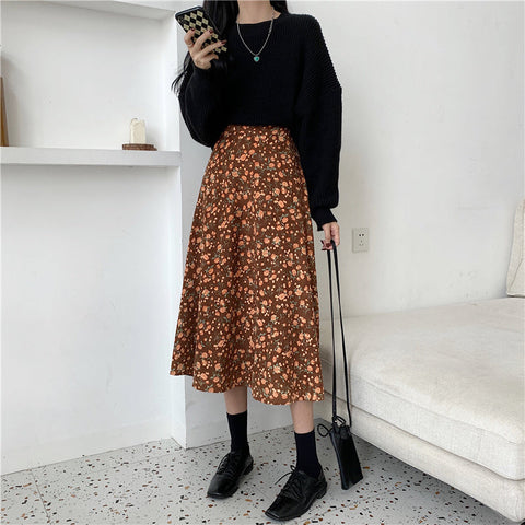 Falda midi con estampado floral de otoño