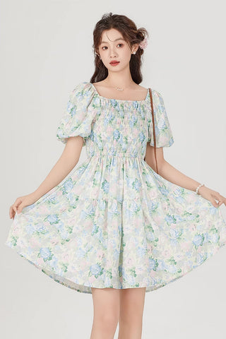 Vestido mini con mangas abullonadas y diseño de jardín de rosas pastel
