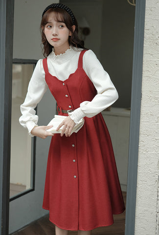 Camisole-Kleid mit Muschelsaum und Knopfleiste