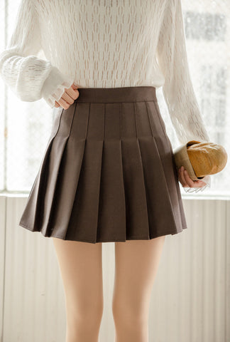 Neutraler Tennisrock