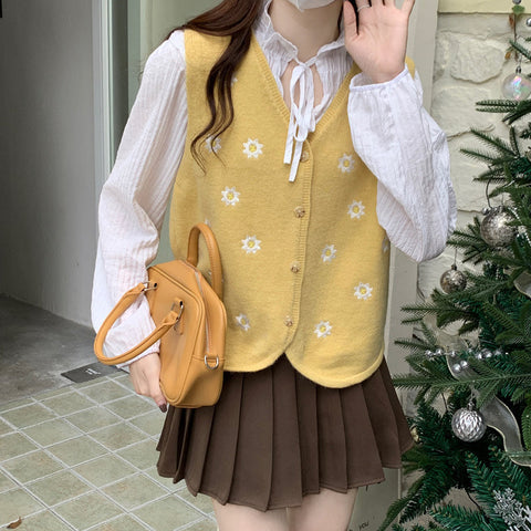 Embroidered Daisy Vest