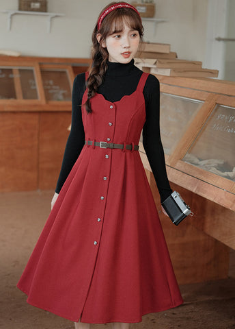 Camisole-Kleid mit Muschelsaum und Knopfleiste