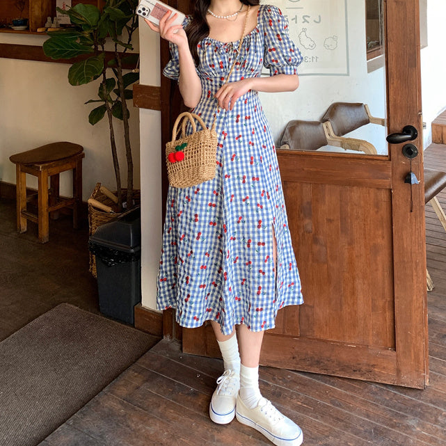 Vestido midi de cuadros escoceses de cereza