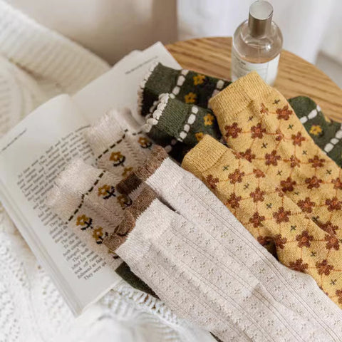 Rustic Daisy Wool Socks