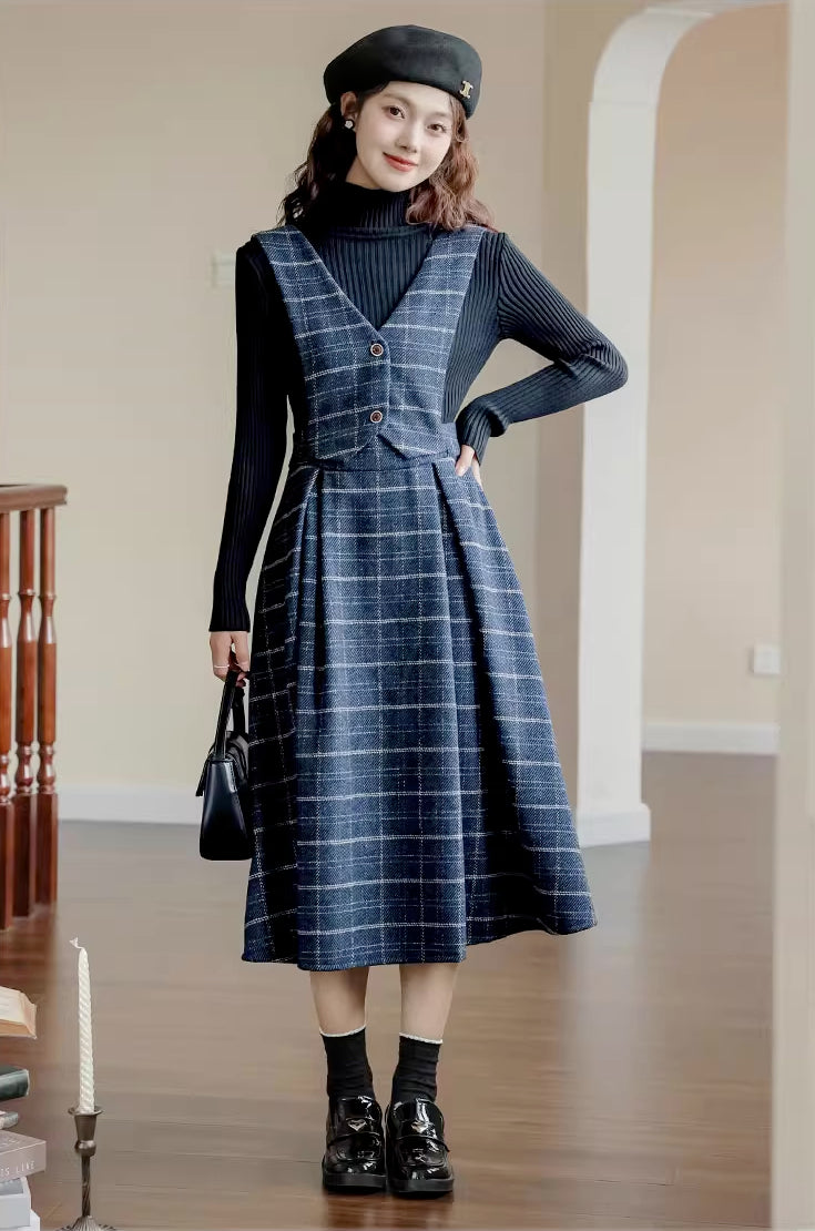 Vestido tipo pichi con chaleco a cuadros