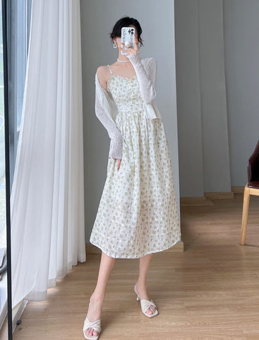 Vestido camisola con cordones y estampado floral de primavera