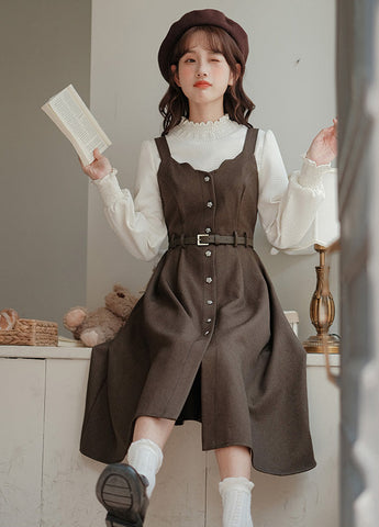 Camisole-Kleid mit Muschelsaum und Knopfleiste