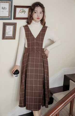 Vestido tipo pichi con chaleco a cuadros
