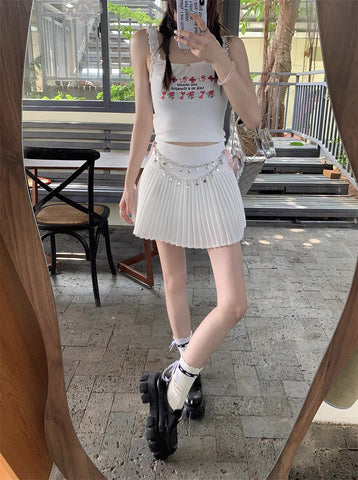 Mini-Faltenrock mit Sternkette