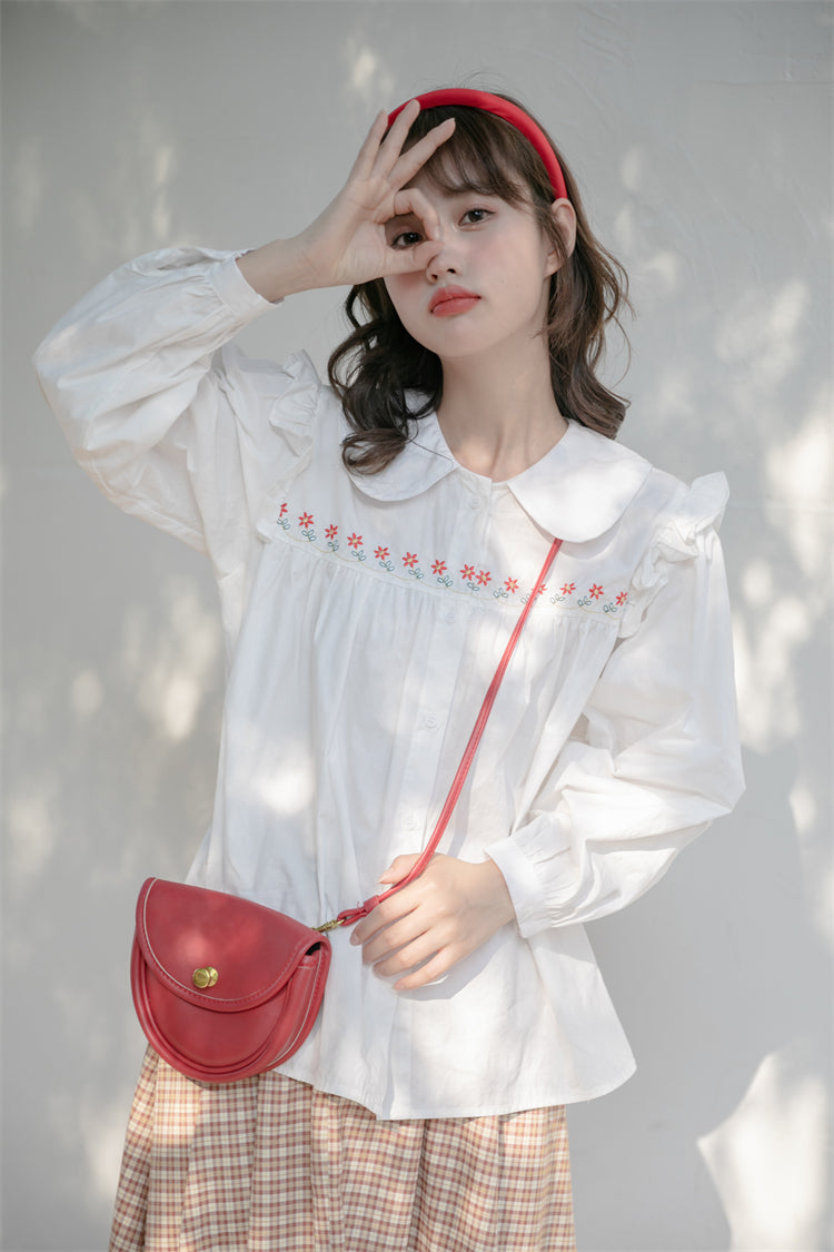 Camisa con botones y bordado de cadena de margaritas