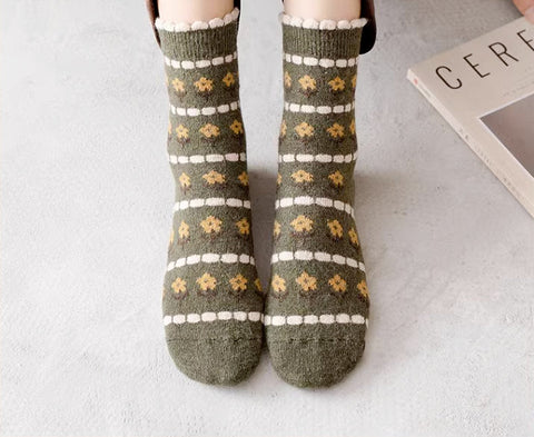 Rustic Daisy Wool Socks