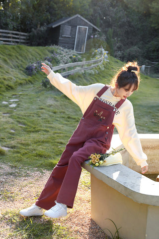 Overall mit Wildblumenstickerei