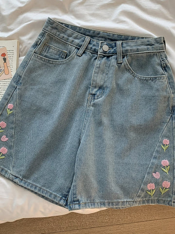 Tulip Tips Embroidered Shorts