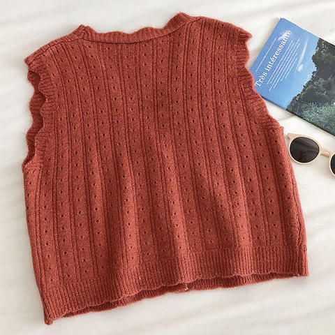 Scallop Trim Vest