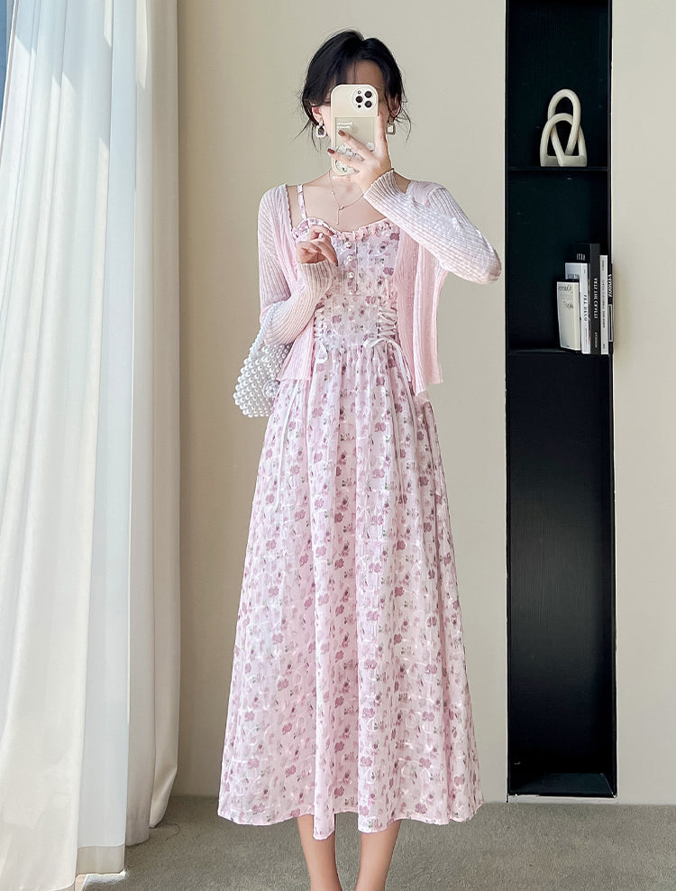 Vestido camisola con cordones y flores de mayo