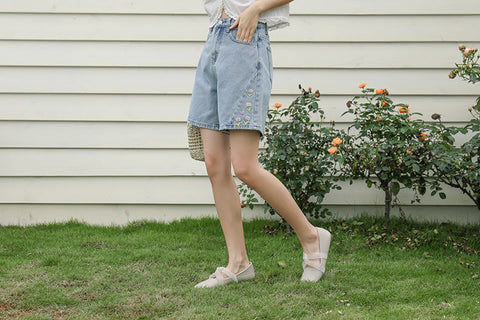 Tulip Tips Embroidered Shorts