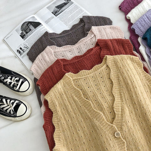 Scallop Trim Vest