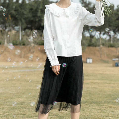 Hemd mit Peter-Pan-Kragen und Ösen