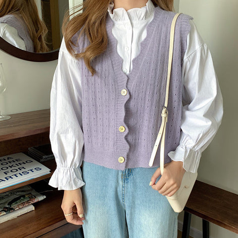 Scallop Trim Vest