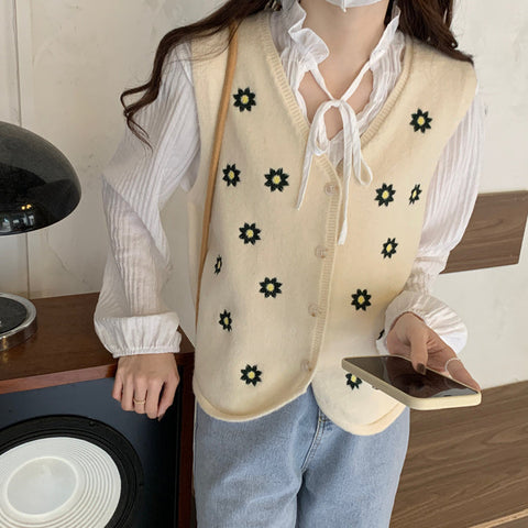 Embroidered Daisy Vest