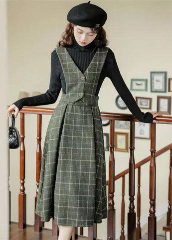 Vestido tipo pichi con chaleco a cuadros