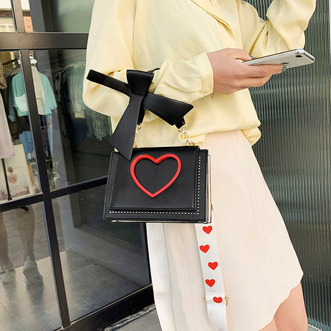 Bolso Satchel Reina de Corazones