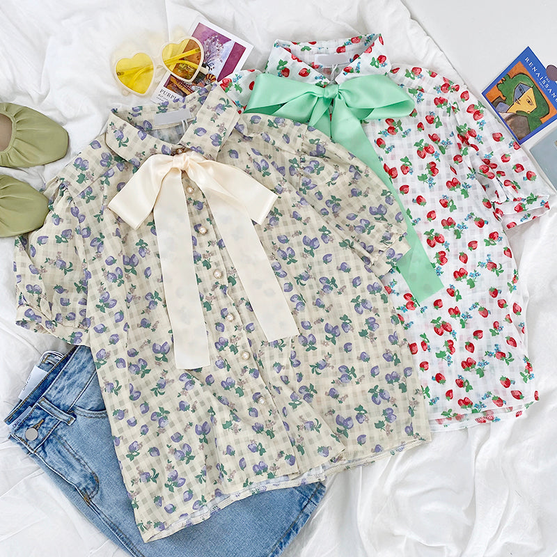 Camisa abotonada de cuadros escoceses con fresas