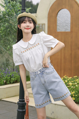 Daisy Chain Embroidered Shorts
