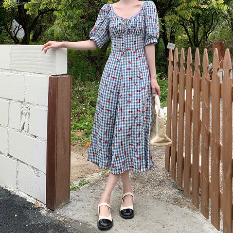 Vestido midi de cuadros escoceses de cereza