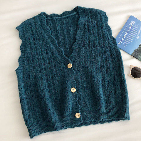 Scallop Trim Vest