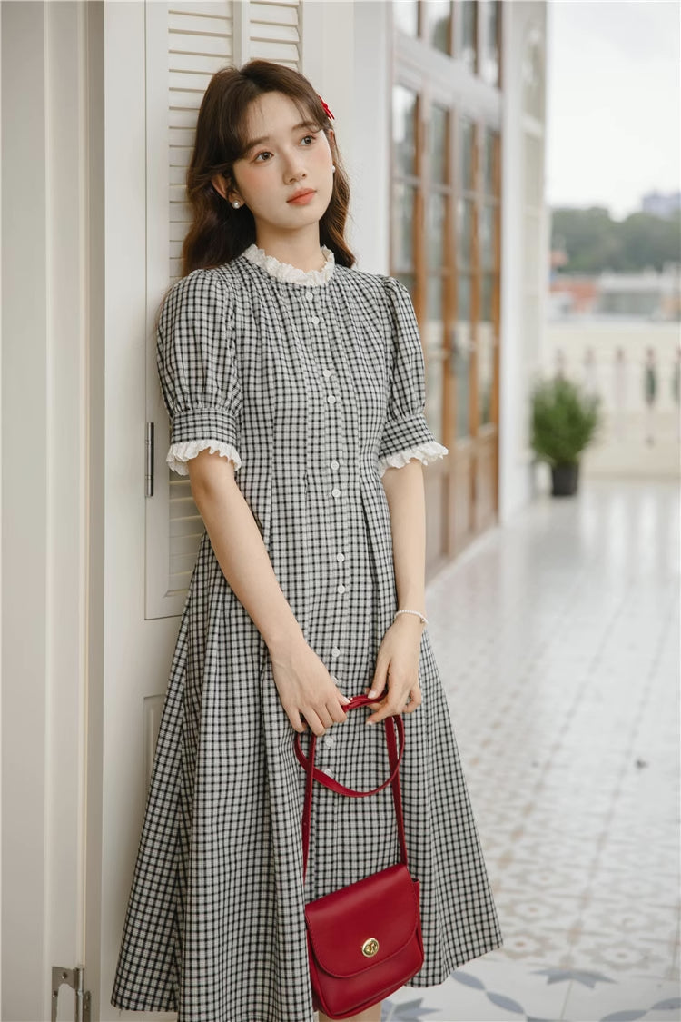 Vestido midi a cuadros con botones