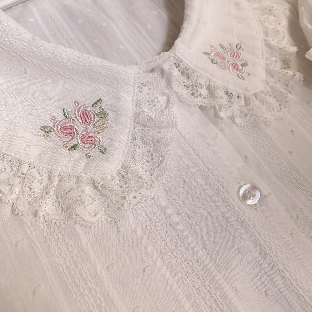 Camisa abotonada de Peter Pan con rosas