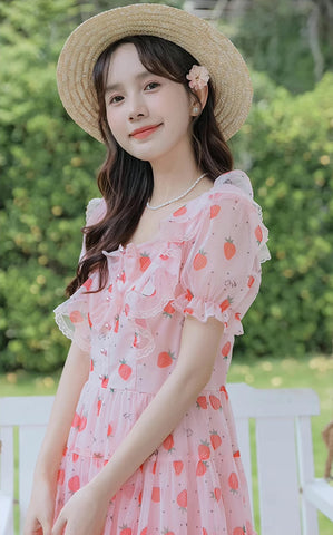 Erdbeermädchen-Minikleid